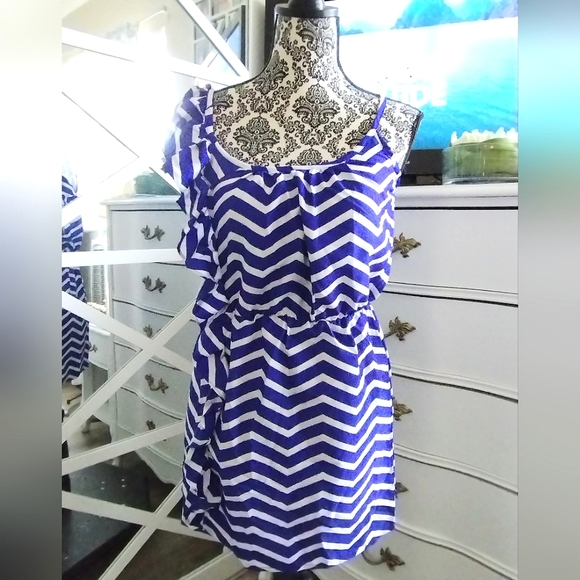 Chevron One Shoulder Ruffle Mini Dress - Picture 11 of 14